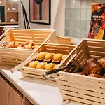 Ibis Centre Rive Droite Pasteur 3*