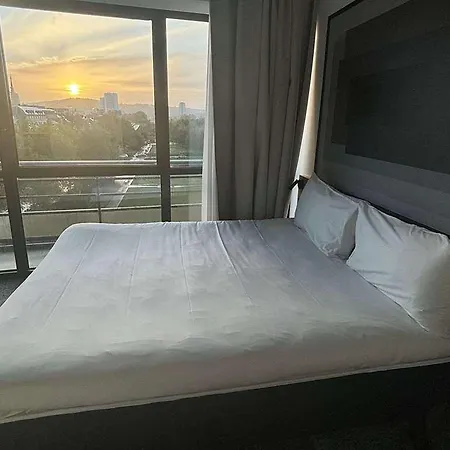 Ibis Centre Rive Droite Pasteur 3*