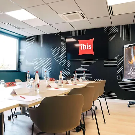 Ibis Centre Rive Droite Pasteur Hotel