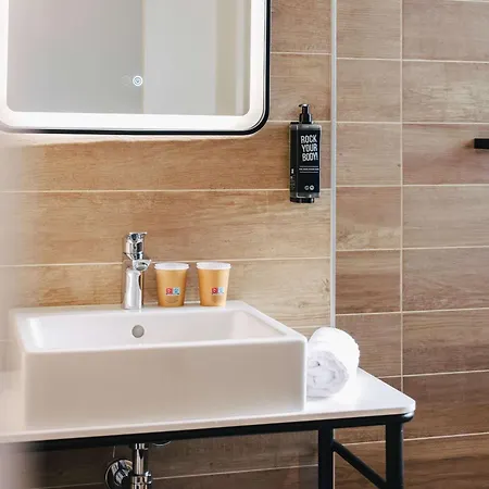 Ibis Centre Rive Droite Pasteur Hotel