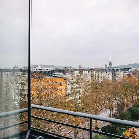 Hotel Ibis Centre Rive Droite Pasteur 3*