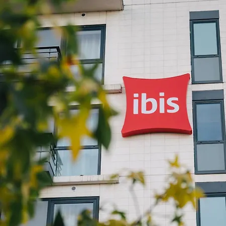 Ibis Centre Rive Droite Pasteur 호텔