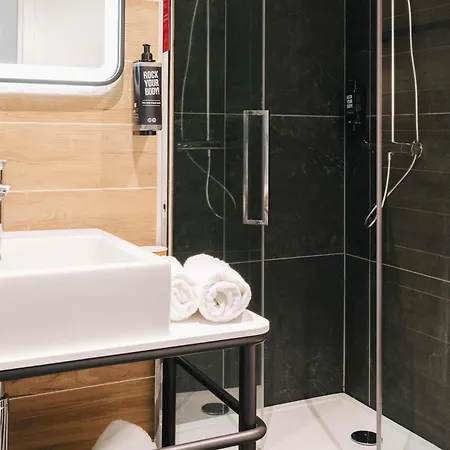 Ibis Centre Rive Droite Pasteur Rouen