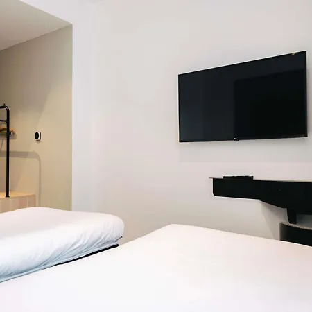 Ibis Centre Rive Droite Pasteur Hotel 3*