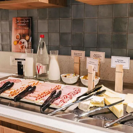 Ibis Centre Rive Droite Pasteur Hotel 3*