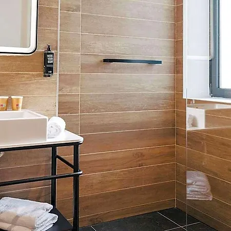 Ibis Centre Rive Droite Pasteur Otel Rouen
