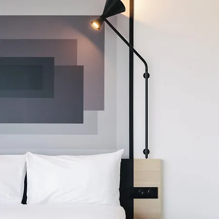 Hotel Ibis Centre Rive Droite Pasteur 3*