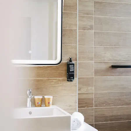 Ibis Centre Rive Droite Pasteur 3*