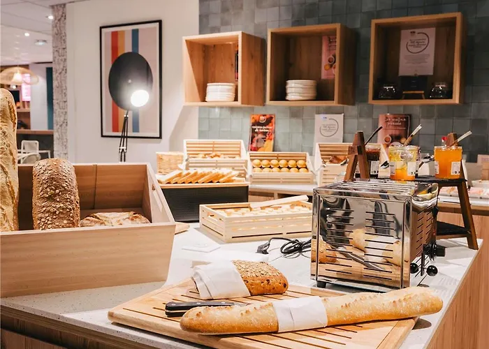 Ibis Centre Rive Droite Pasteur 3*