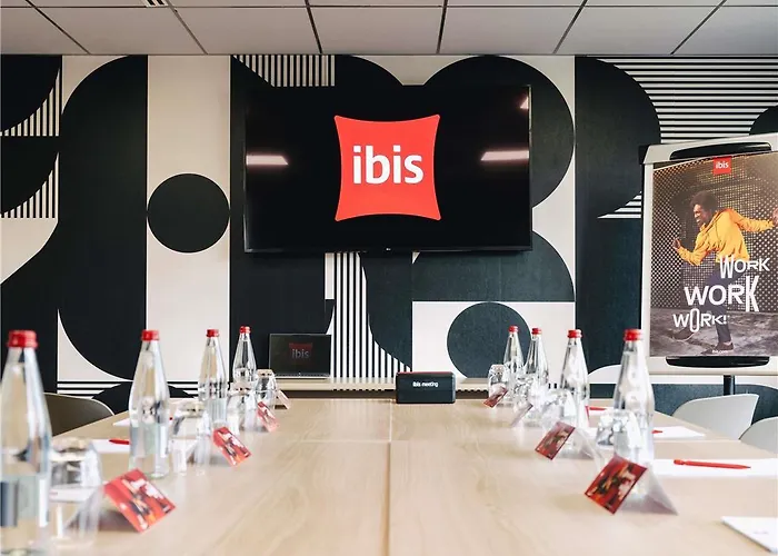 Hotel Ibis Centre Rive Droite Pasteur 3*