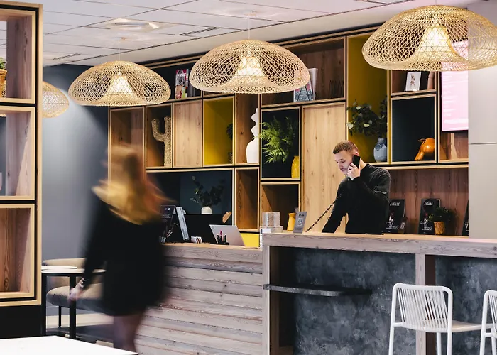 Ibis Centre Rive Droite Pasteur Hotel