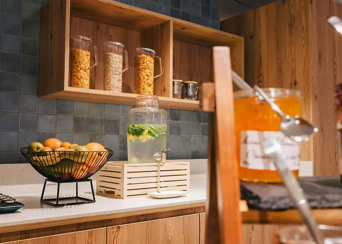 Hotel Ibis Centre Rive Droite Pasteur 3*