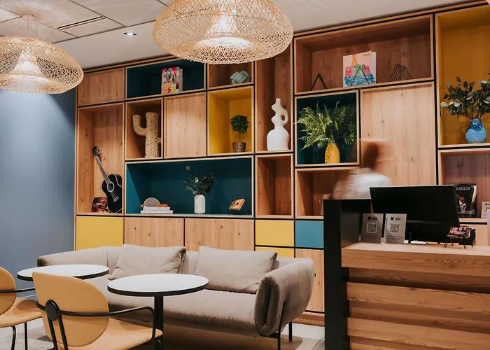 Ibis Centre Rive Droite Pasteur Hotel