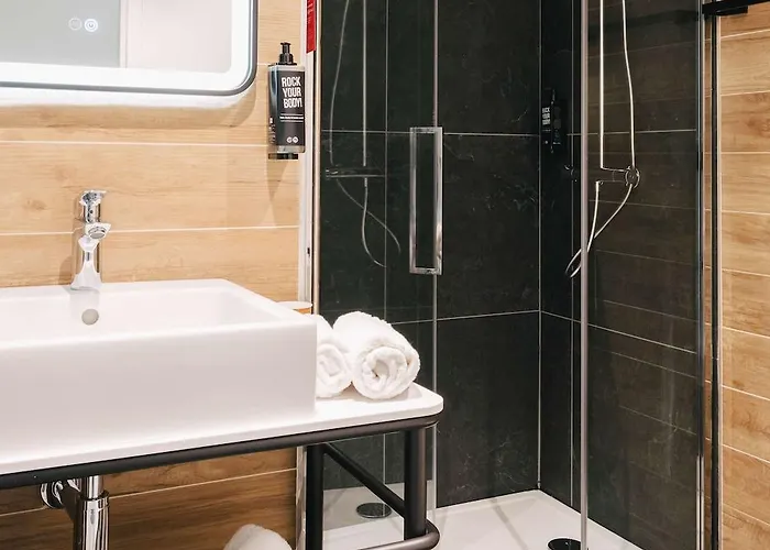 Ibis Centre Rive Droite Pasteur Szálloda 3*
