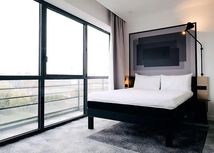 Ibis Centre Rive Droite Pasteur 3* Rouen