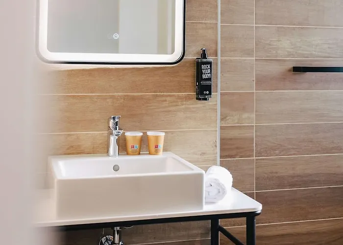 Ibis Centre Rive Droite Pasteur Szálloda Rouen