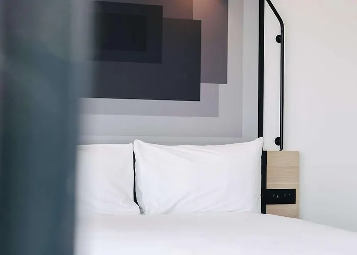 Ibis Centre Rive Droite Pasteur Szálloda